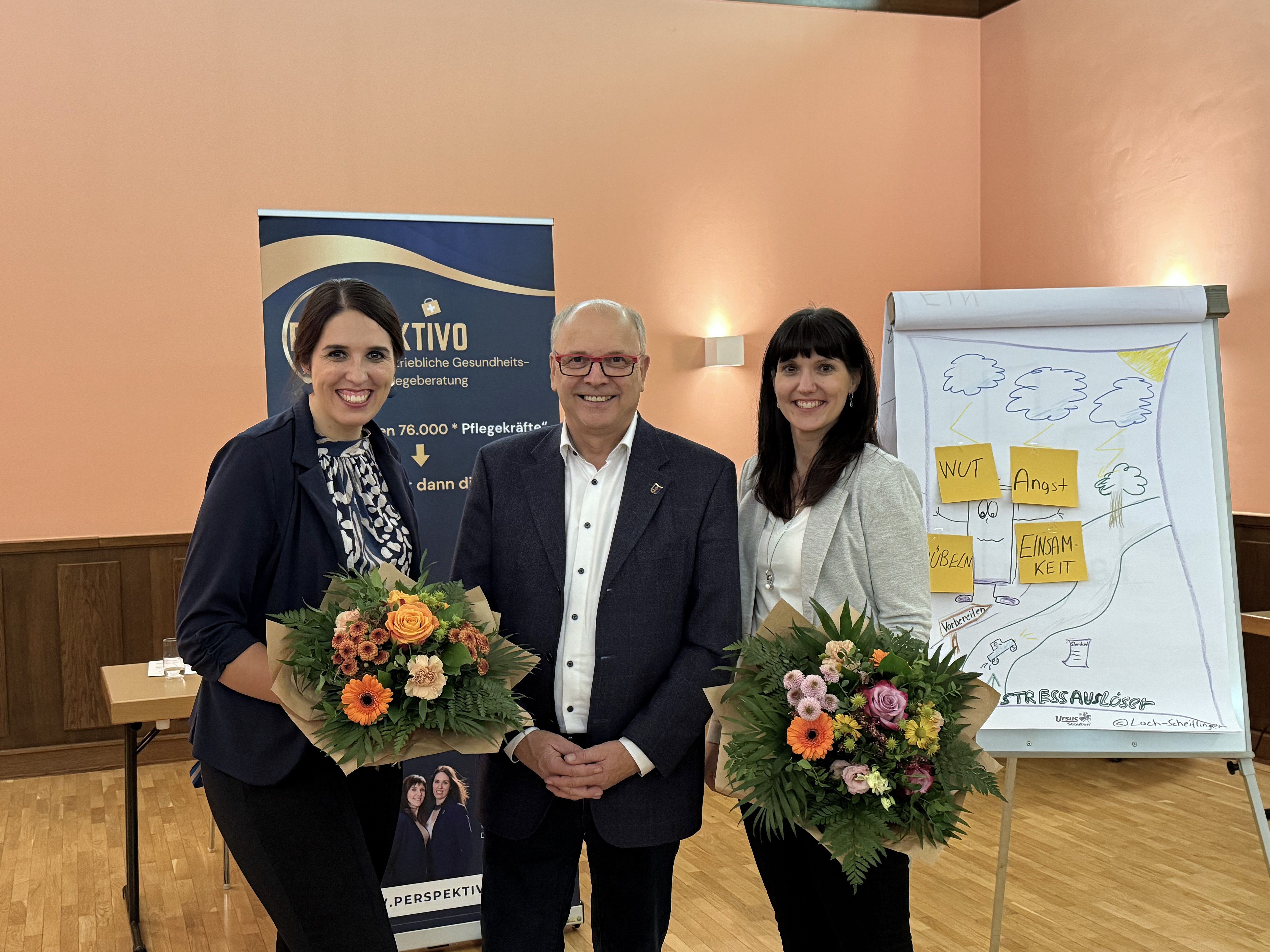 Die Pflegeoffensive war ein Erfolg – Julia Lach-Scheiflinger, 2. Vizebgm. Ing. Hans Kapeller, Birgit Brandstätter